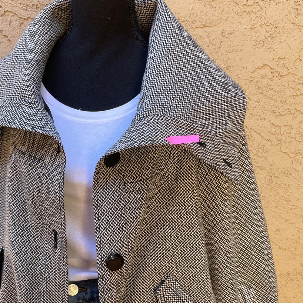 Hinge Houndstooth Patterned Jacket with oversized… - image 9